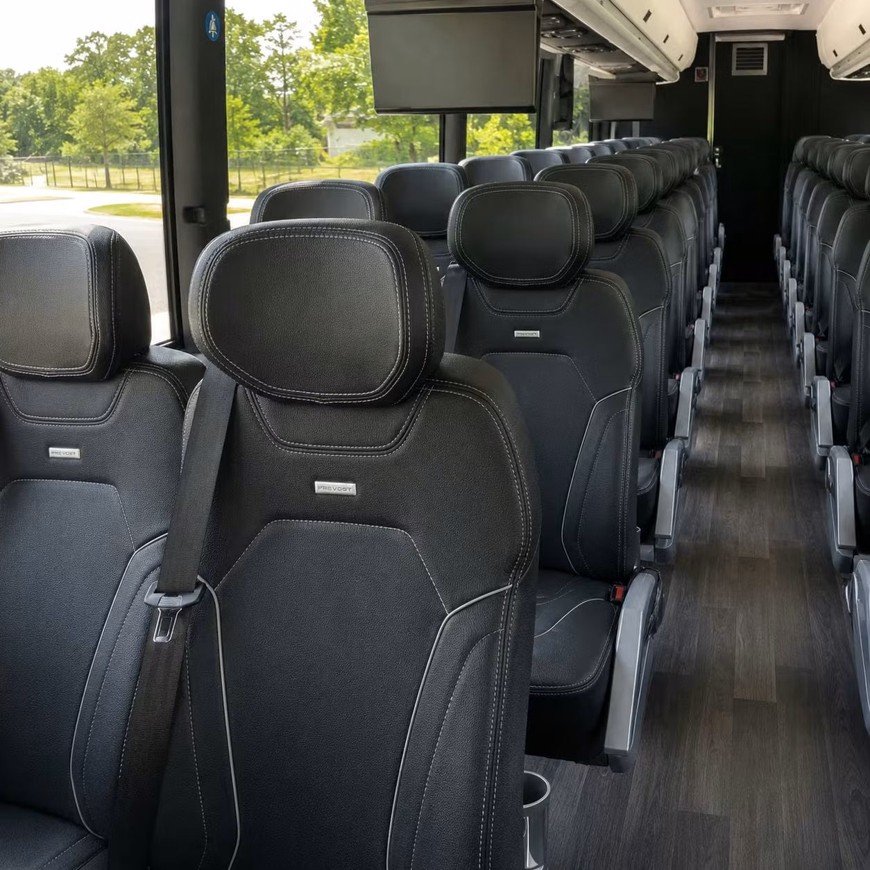 airport transfers and long distance charter buses for sugar land government groups