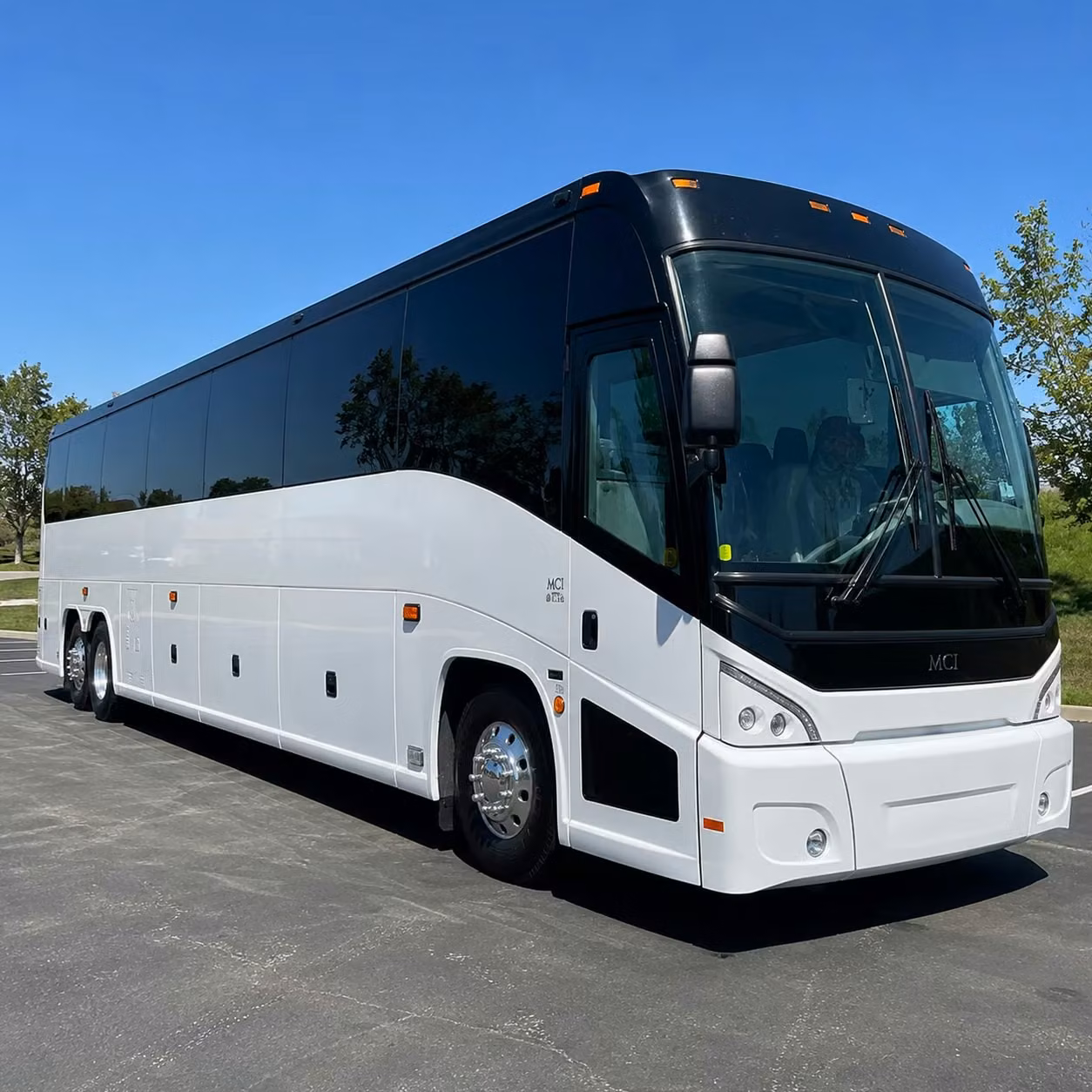 give your group a stress free ride to hobby airport from sugar land